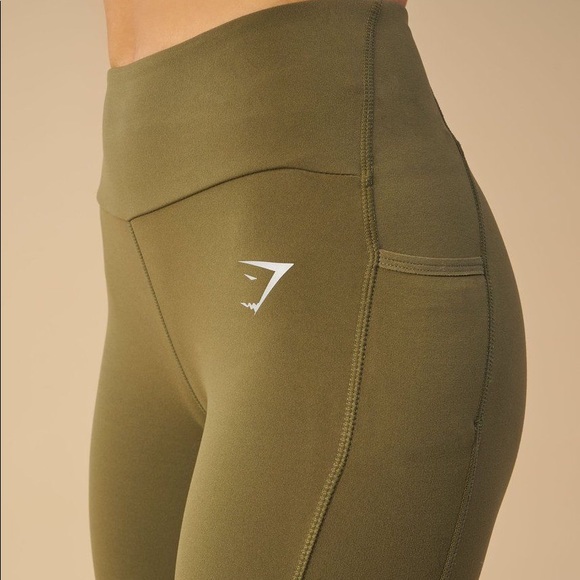 Gymshark Aspire leggings in Khaki - Picture 4 of 10
